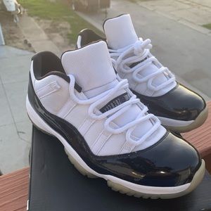 📢SOLD📢 Jordan 11 Concord Size 10.5